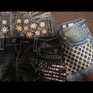 Gorgeous Rare Front Design Miss Me Bundle sz 27